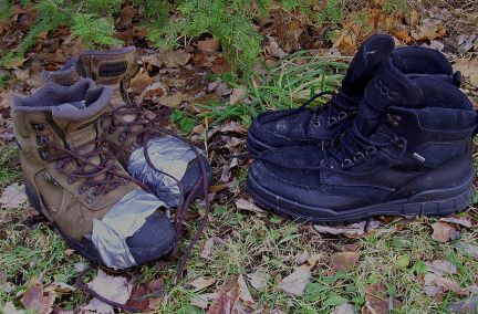 800px-Hiking_boots